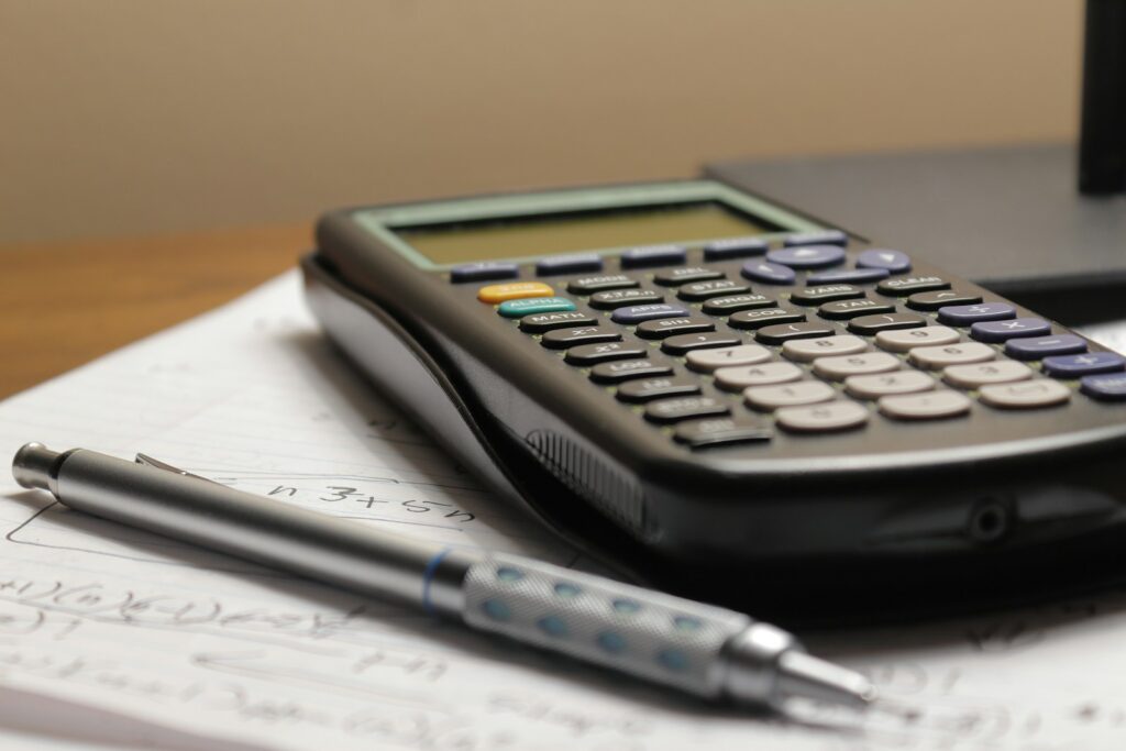 How to Use a Merchant Cash Advance Calculator to Plan Your Business Financing